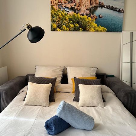 Grand Studio Lumineux En Plein Coeur De Versay Dış mekan fotoğraf
